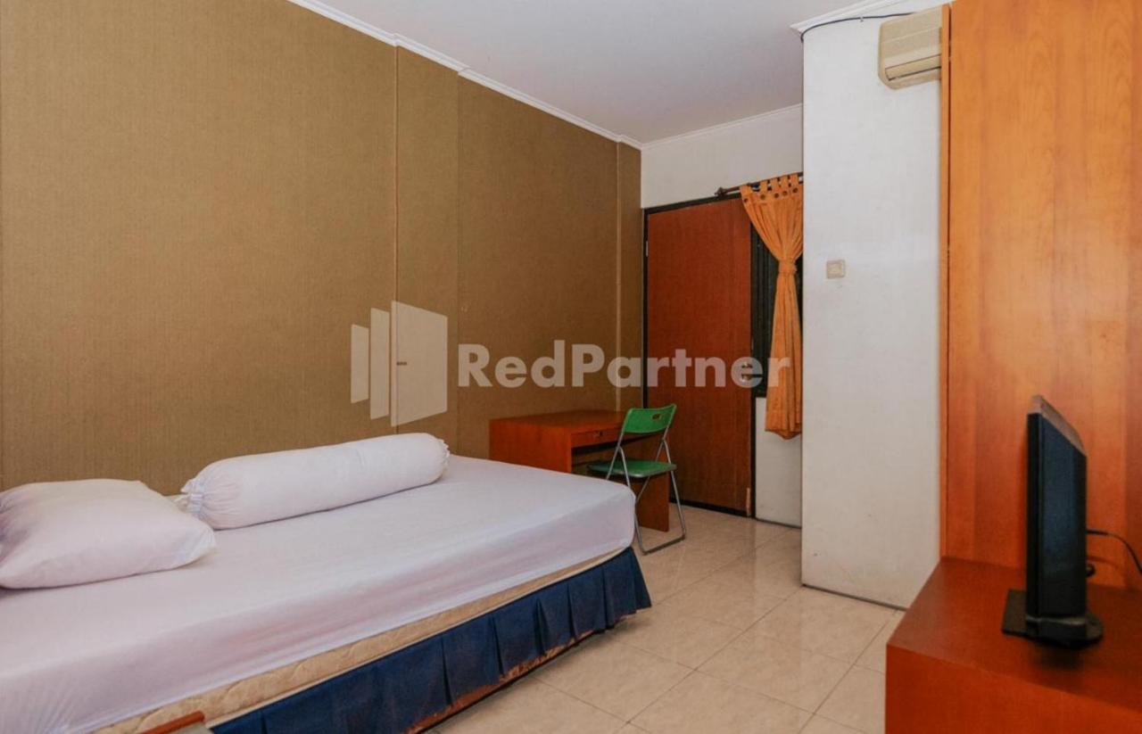De Lugano Scbd Syariah Mitra Reddoorz Hotel จาการ์ตา ภายนอก รูปภาพ