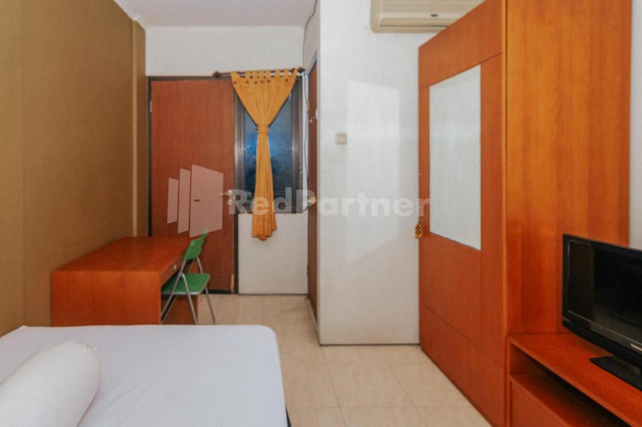 De Lugano Scbd Syariah Mitra Reddoorz Hotel จาการ์ตา ภายนอก รูปภาพ
