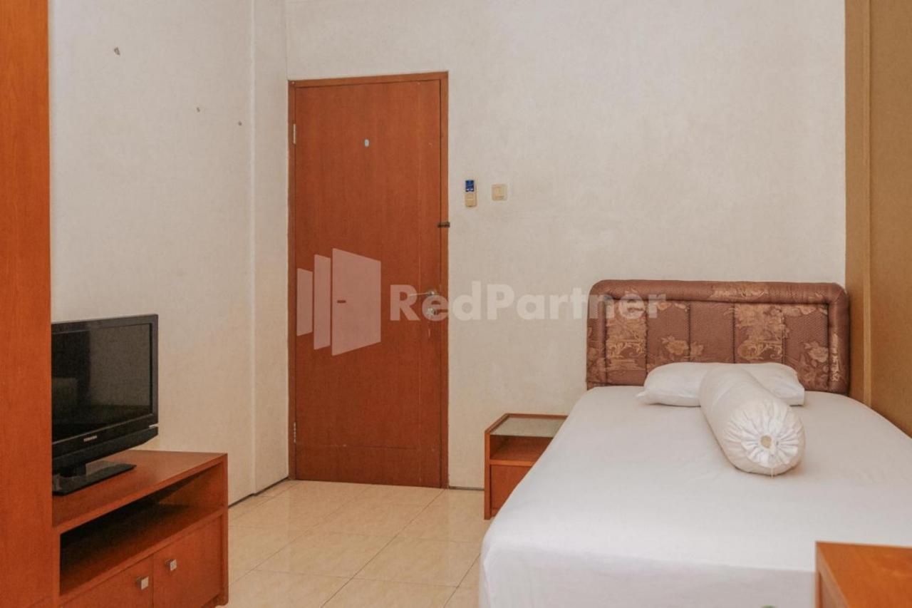 De Lugano Scbd Syariah Mitra Reddoorz Hotel จาการ์ตา ภายนอก รูปภาพ